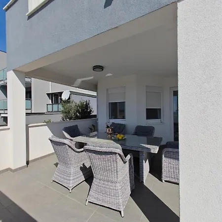 Kathy - Kuca Za Odmor Villa Seget Vranjica