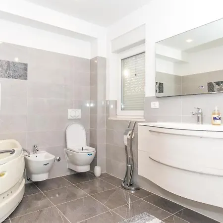 Villa Kathy - Kuca Za Odmor *
