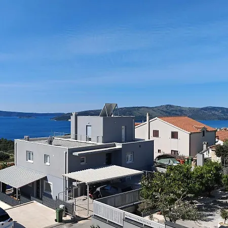 Kathy - Kuca Za Odmor Villa Seget Vranjica