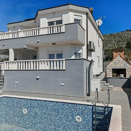 Kathy - Kuca Za Odmor