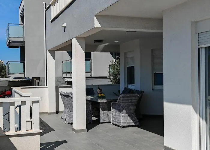 Kathy - Kuca Za Odmor Villa Seget Vranjica