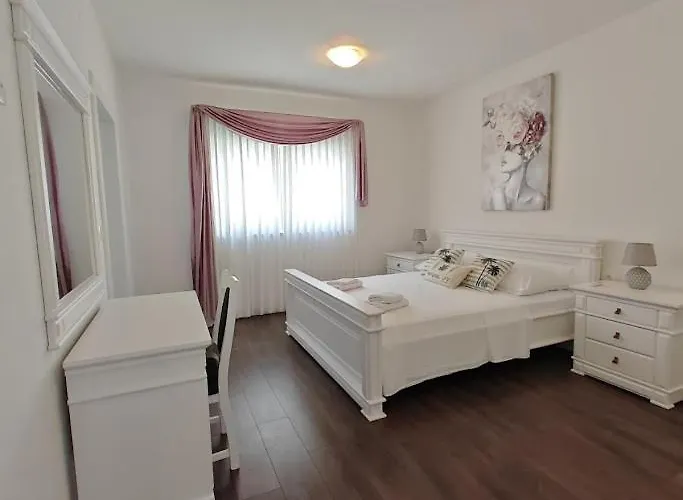 Villa Kathy - Kuca Za Odmor Seget Vranjica