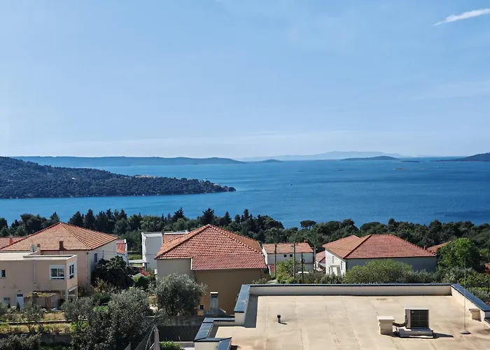 Kathy - Kuca Za Odmor Villa Seget Vranjica