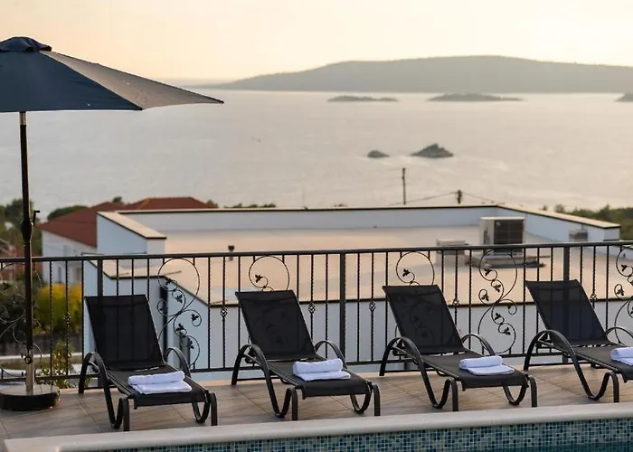 Kathy - Kuca Za Odmor Villa Seget Vranjica