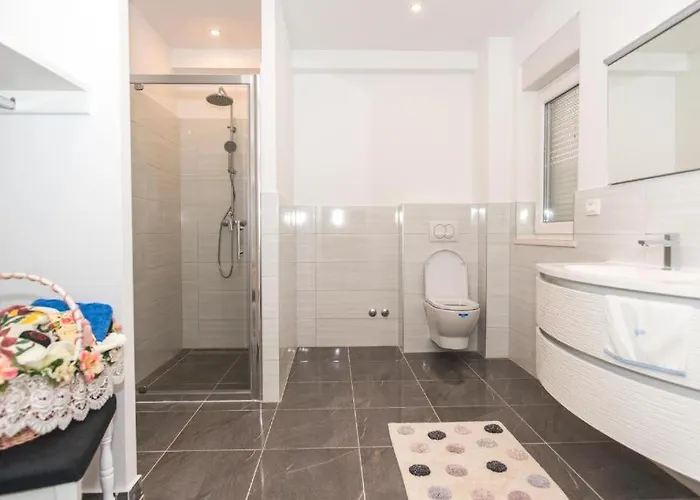 Kathy - Kuca Za Odmor