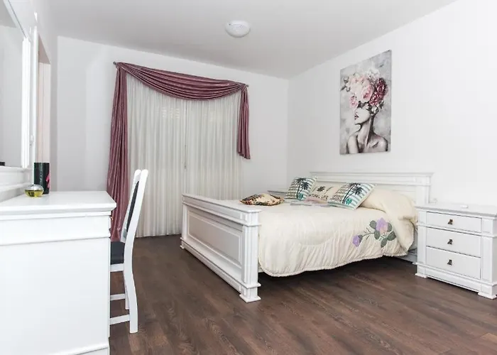 Kathy - Kuca Za Odmor Villa Seget Vranjica